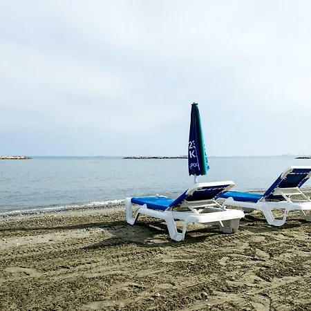 Sunset Valley House Гостьовий будинок Ларнака